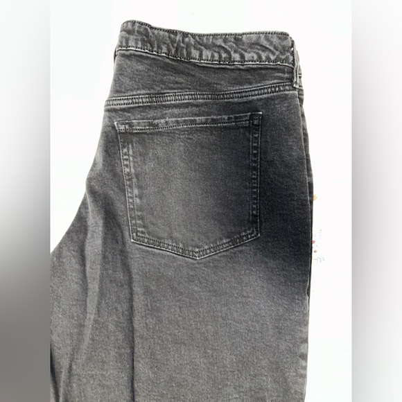 High rise O.G Loose Jeans - Picture 2 of 3